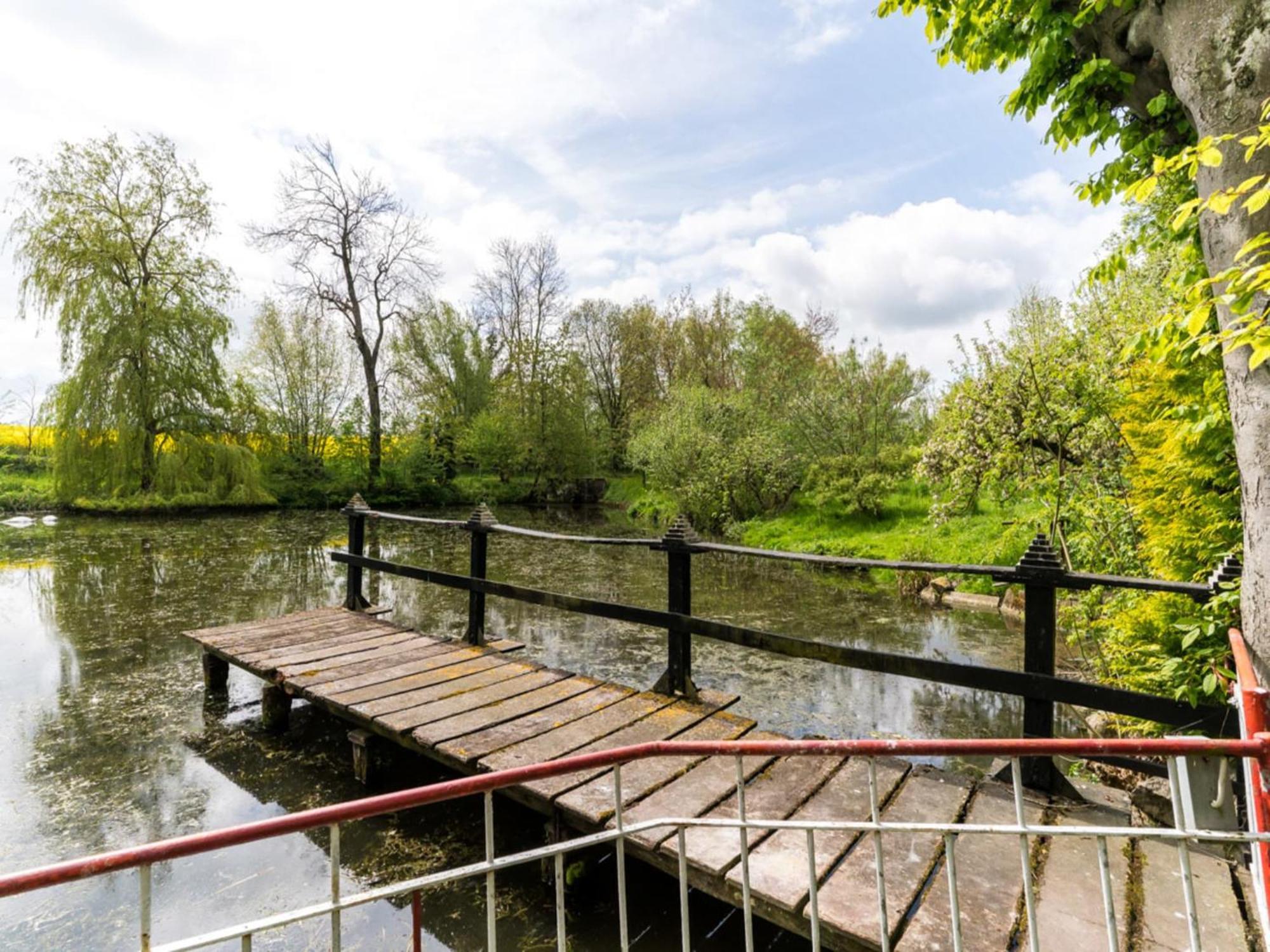 Lake View Apartment In Klein Pravtshagen With Garden Экстерьер фото