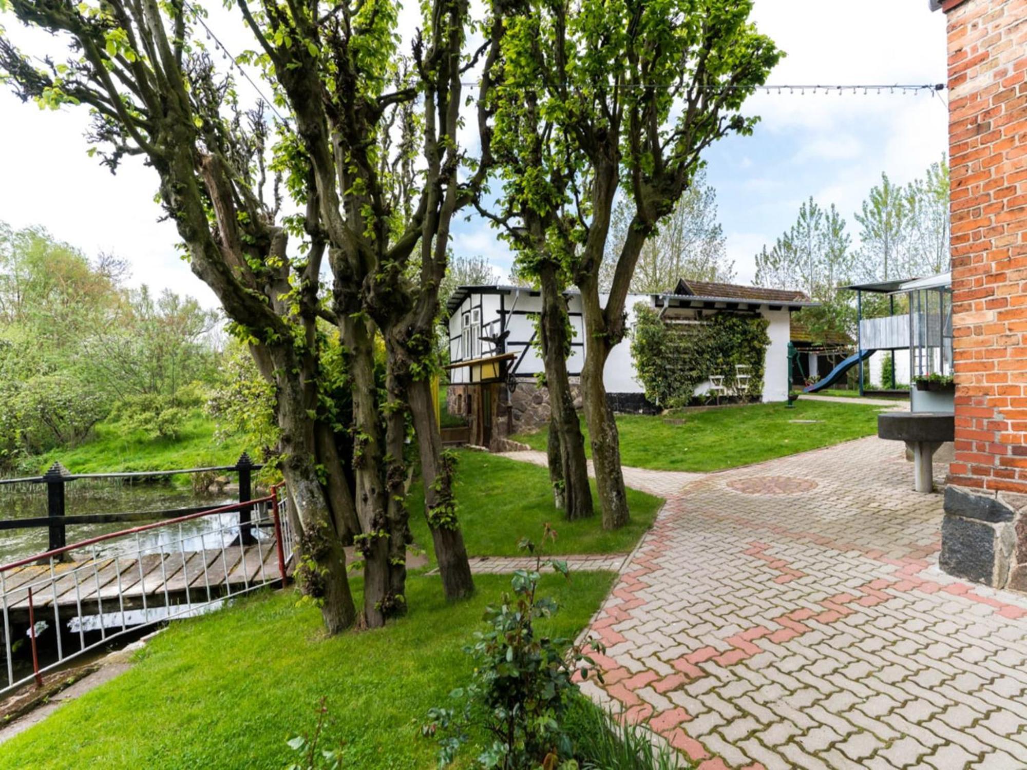 Lake View Apartment In Klein Pravtshagen With Garden Экстерьер фото